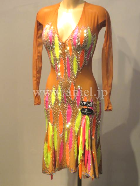 【VESA】WSSジョアンナ着用ベージュカラフル　※試着不可