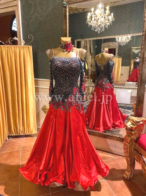 M6713・【Silvia Design】黒&赤薔薇