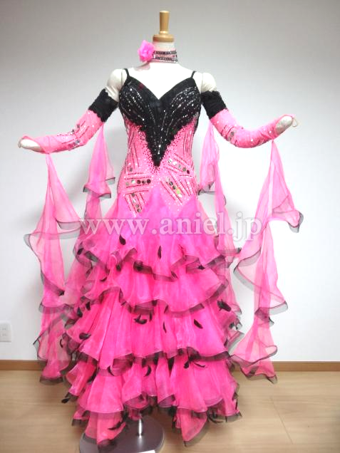 M3983・【半額セール】・ピンク&黒・※試着不可