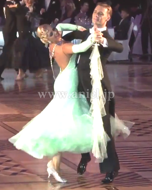 M4641・【Elaine Gornall】ペパーミント【イリーナ着用】