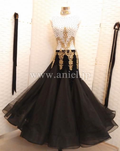 M2753・白&黒　※試着不可