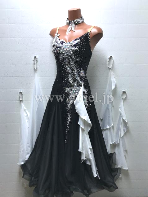 M8942・黒&白パール