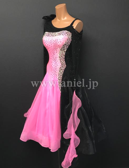 M7769・黒&ピンク※試着不可