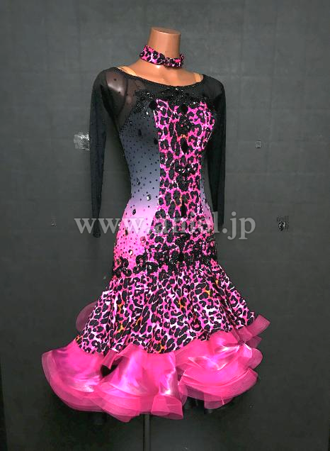 L7303・【Svitlana Pavlysh】黒&ピンクレオパード