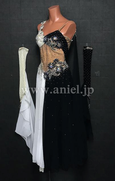 M8398・【SABAE】黒&白