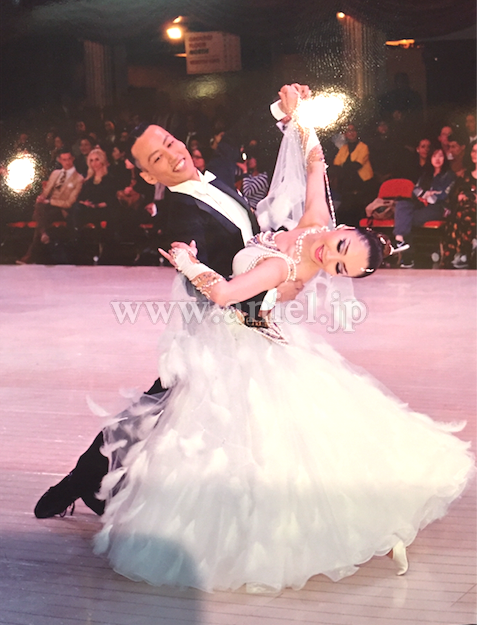 M4816・白&パール羽根