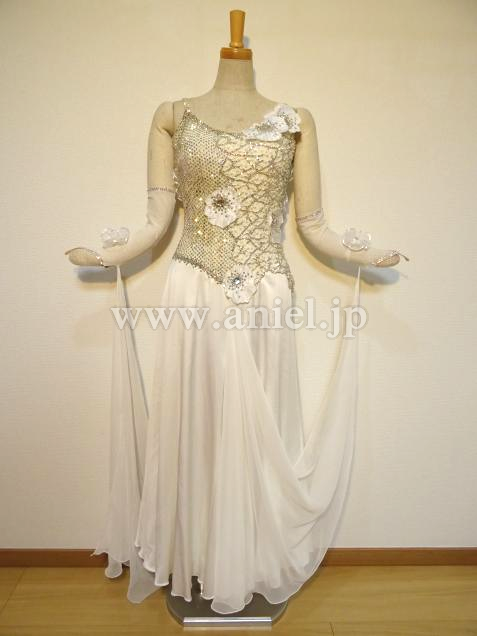 M4827・【Edda Hsu】白※試着不可