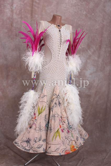 M6766・【NAZAR】白パール&ピンク羽根※試着不可