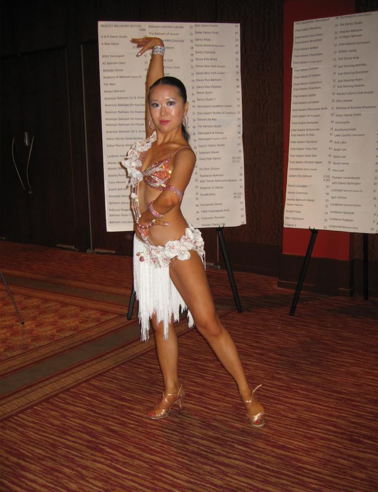 L362・白・6万円