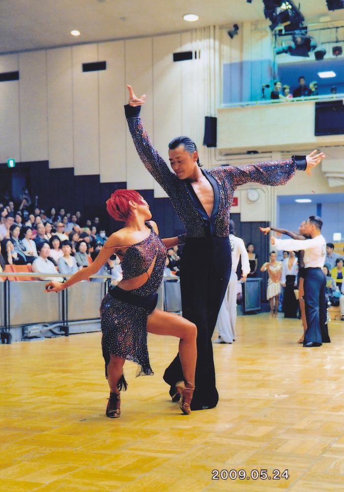 L233・黒×ピンクストーン・7万円