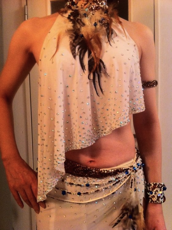 L389・白・2万5千円