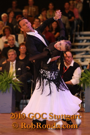 M516・黒＆白・21万円※試着不可