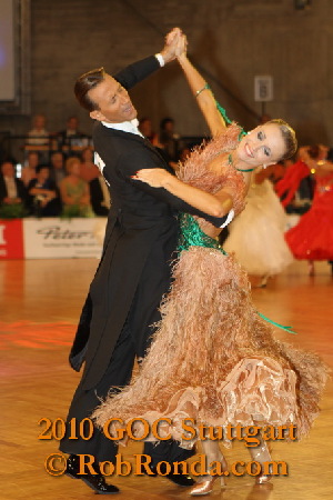 M517・ベージュ&緑・22万円※試着不可