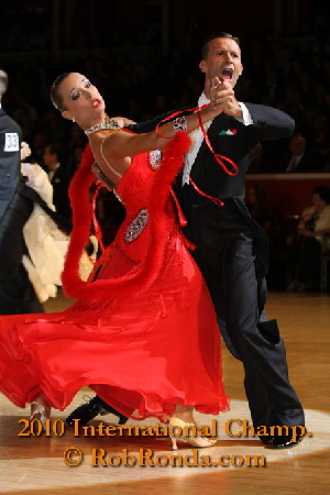 M571・赤・15万円