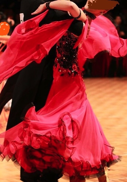 M580・赤＆黒・7万円※試着不可