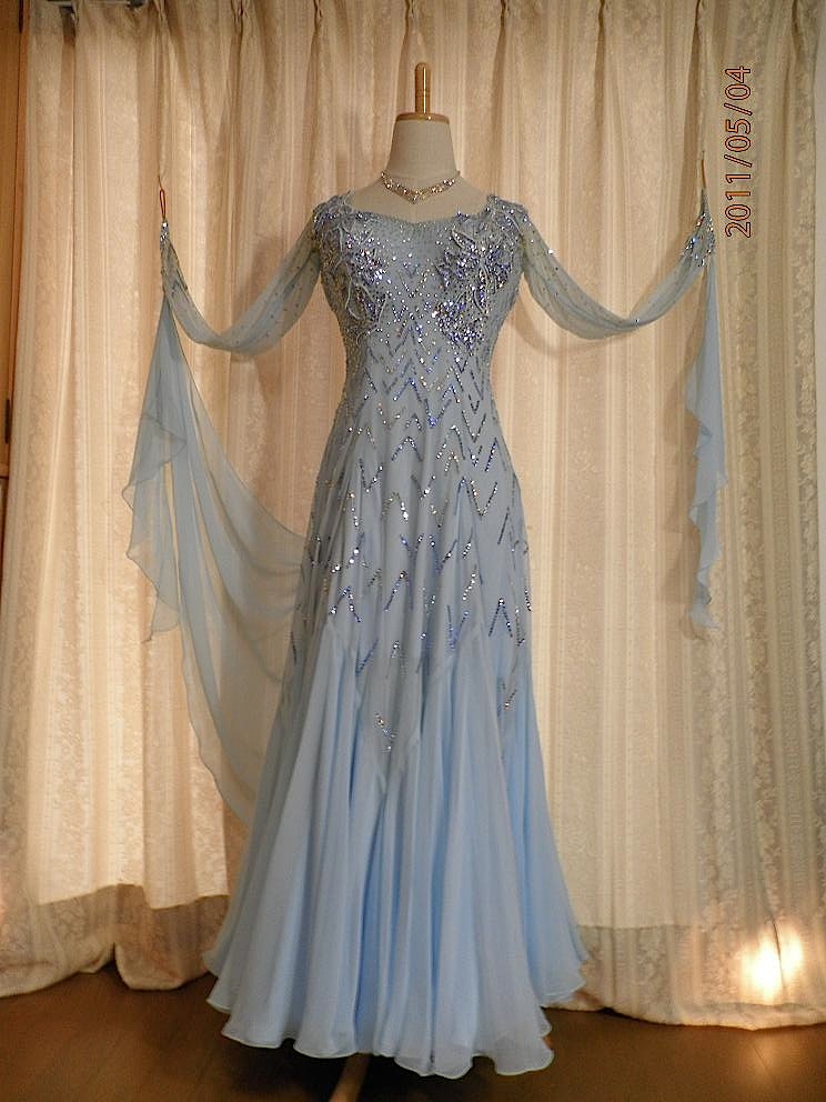 M582・水色・10万円