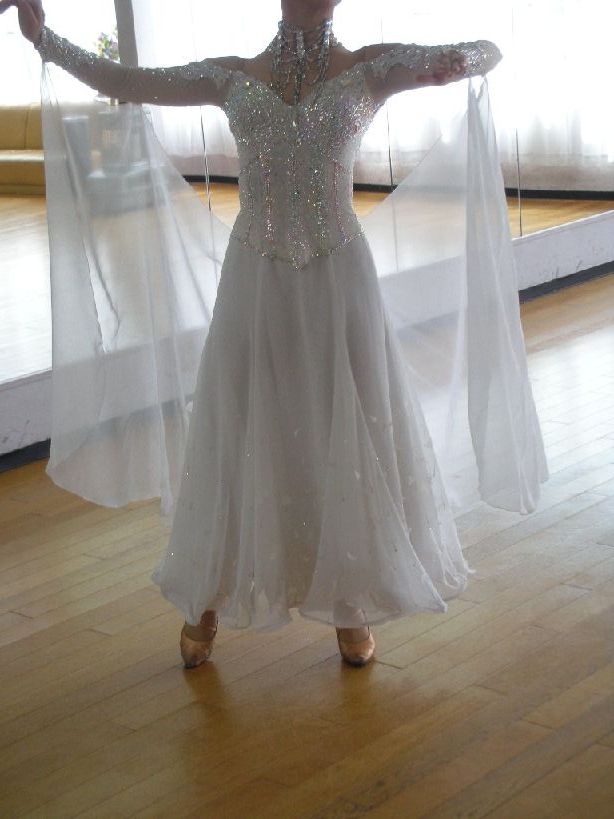 M587・白・8万円