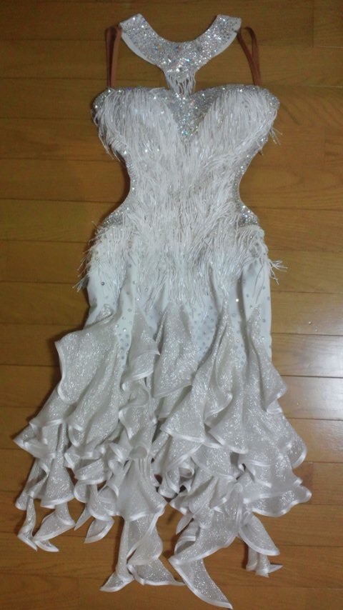 L488・白・9万円