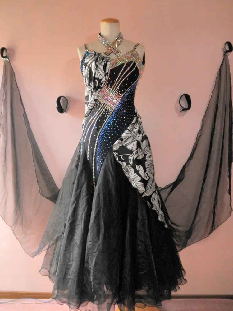 M643・黒＆黒白柄・15万円