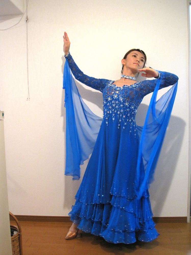 M644・ロイヤルブルー・8万円