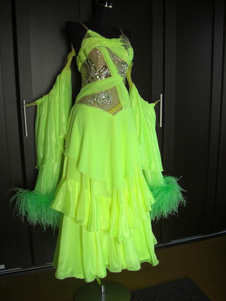 M744・蛍光イエロー