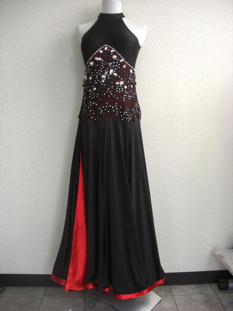 L579・黒＆赤・4万5千円