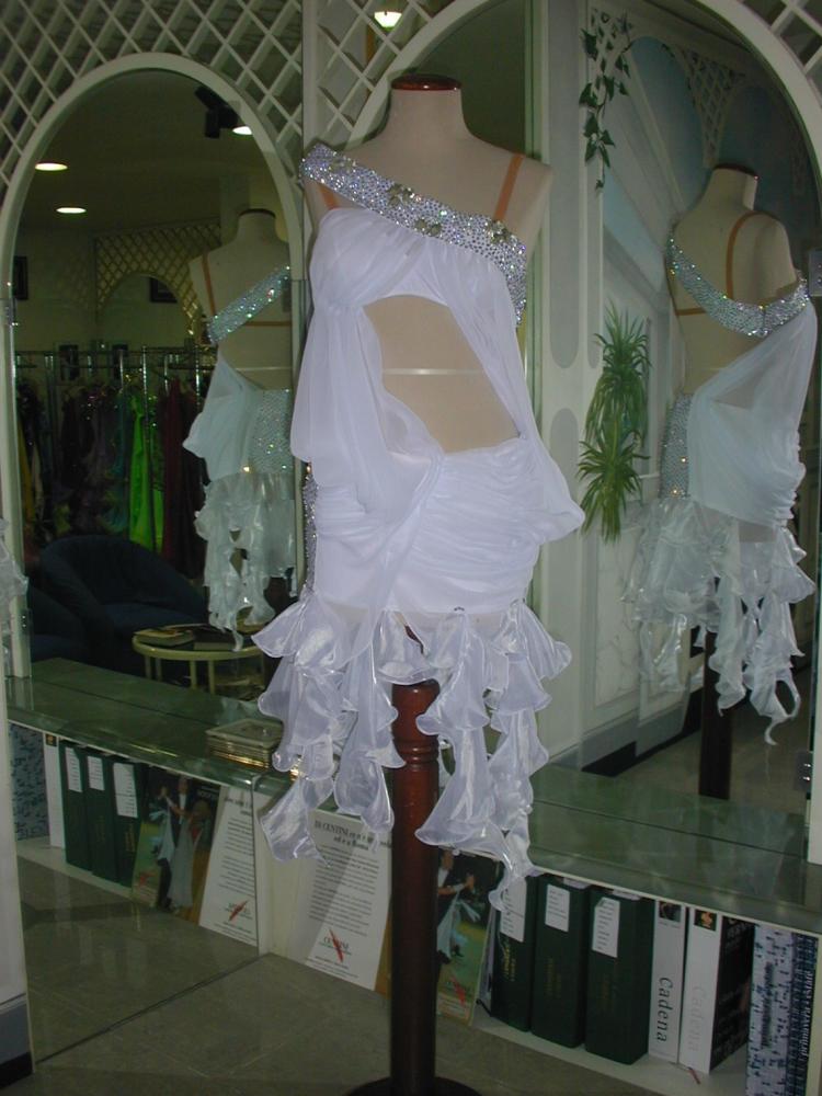 L598・白・※試着不可