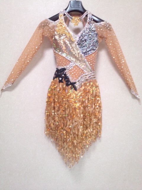 L607・ゴールド・7万5千円