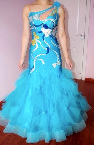 M841・ブルー・11万5千円※試着不可