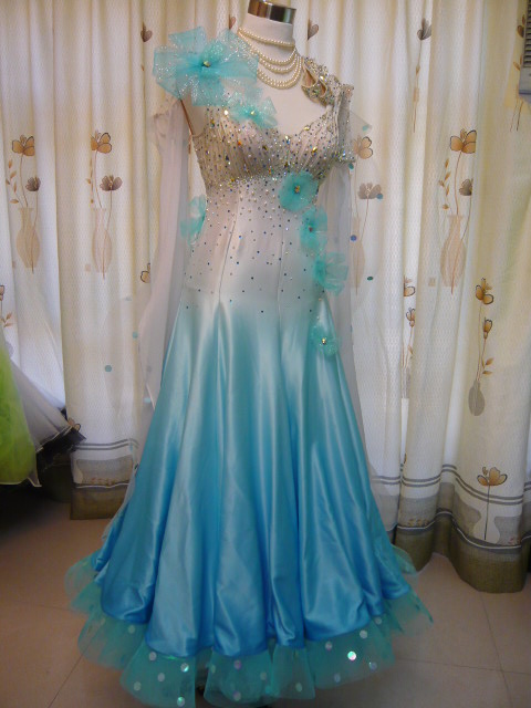 M860・白＆水色・8万円