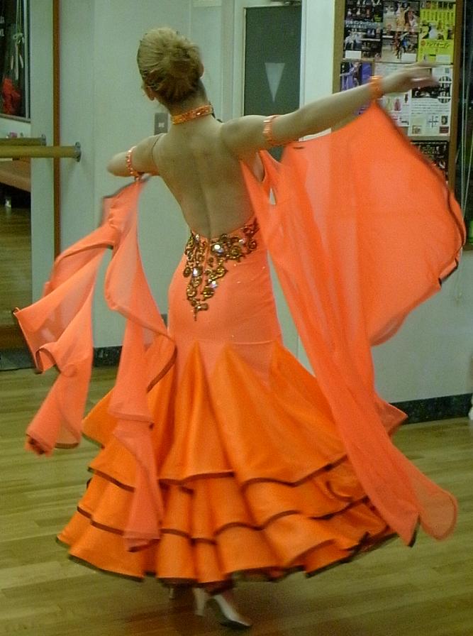 M862・オレンジ・12万円