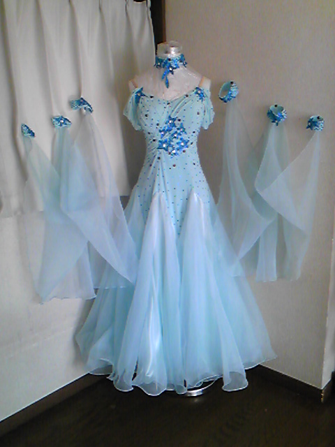 M925・アクアブルー・8万円