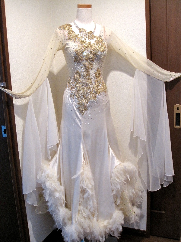 M1043・クリーム＆ゴールド