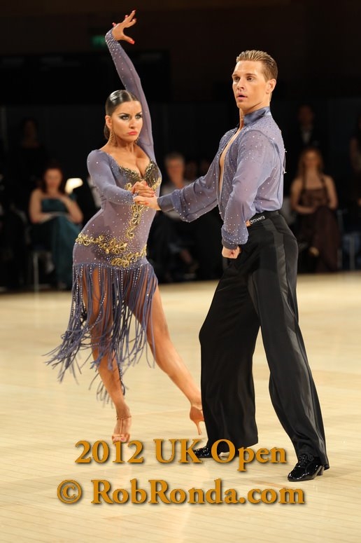 PL831・紫･※試着不可