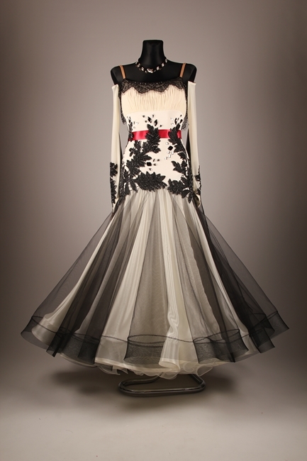 M1186・白&黒・※試着不可