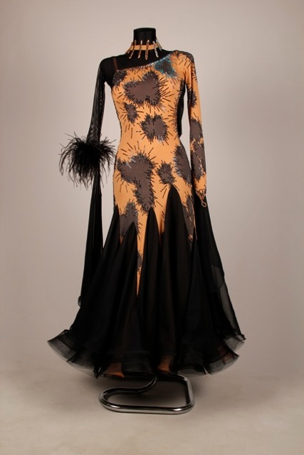  <em><span style="color:#CC3366">PM1343・黒&ベージュ※試着不可</span></em>