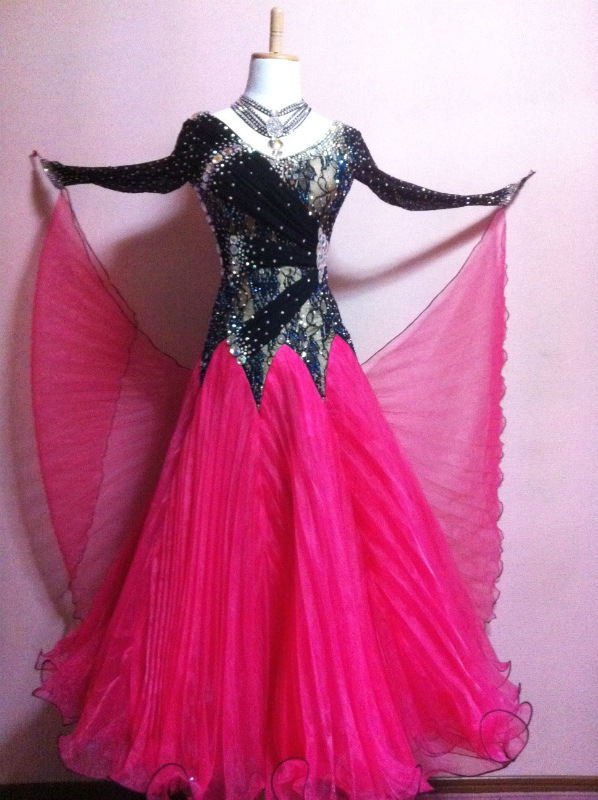 M1372・黒&ラズベリー