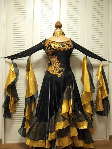 M1475・黒＆ゴールド・※試着不可