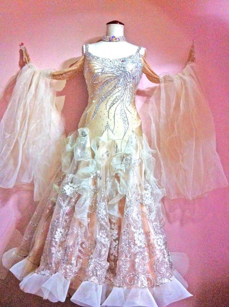 M1685・ベージュ