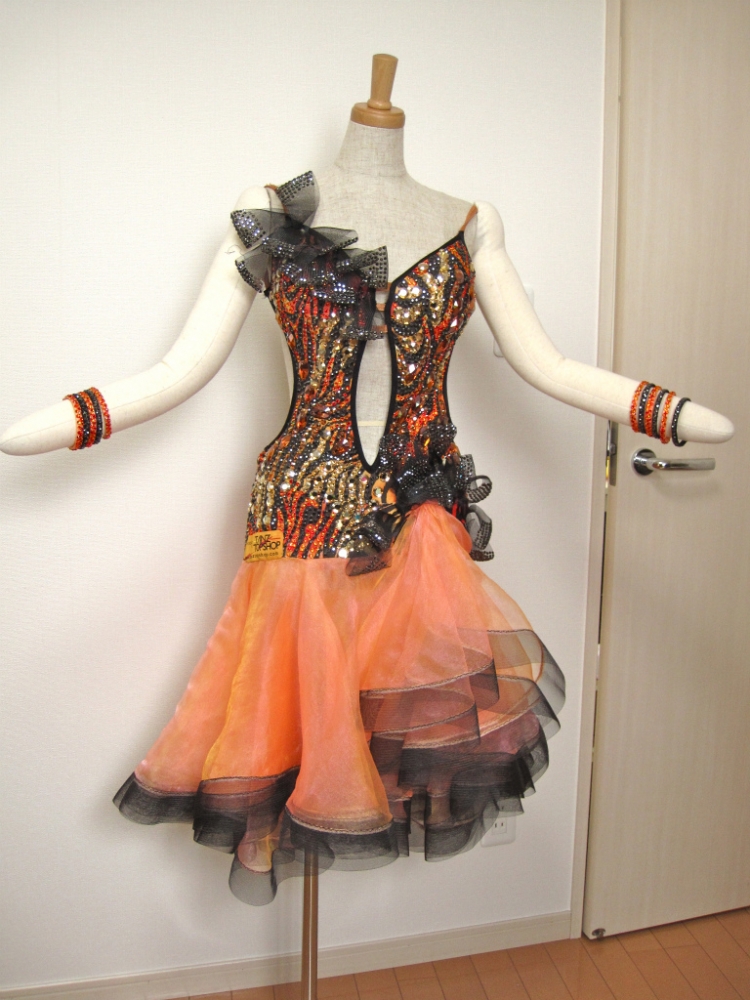 L555・オレンジ＆黒