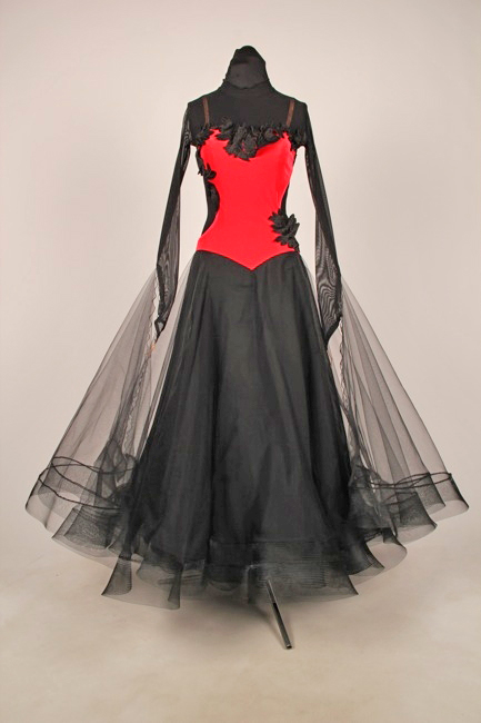 M1820・黒＆赤・※試着不可