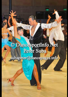 メルマガ38号目玉ドレス（ラテン）・白＆緑