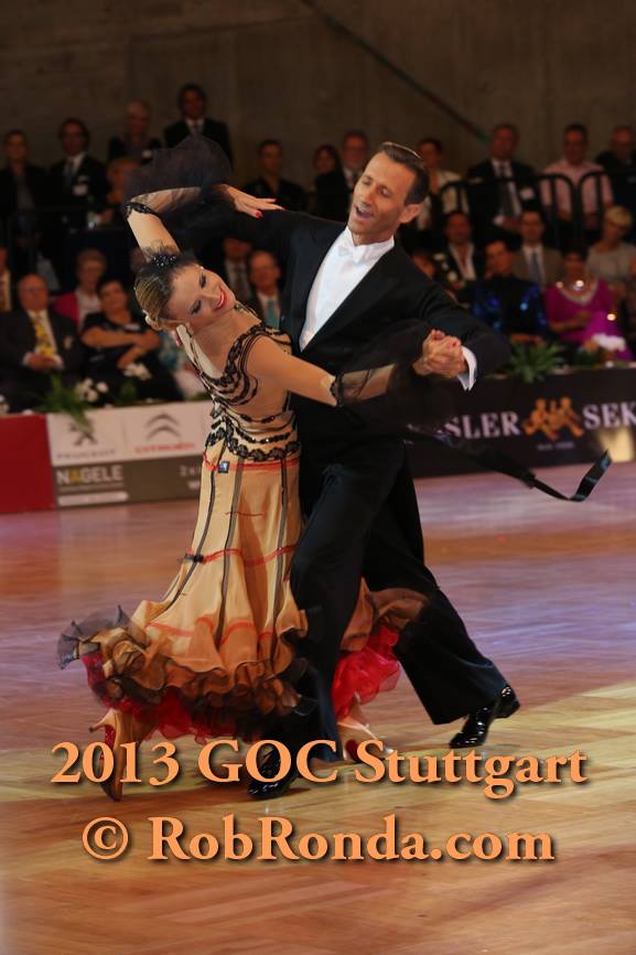 PM1898・ベージュ&黒