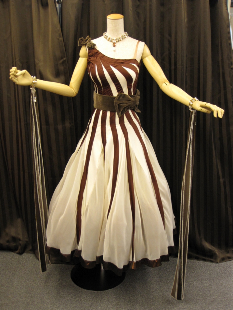 PM2061・オフホワイト&茶