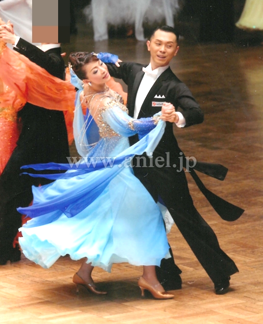 社交ダンス用ドレス 青と黒のグラデーション 社交ダンス用ドレス 黒と青のグラデーション チャコット 社交ダンス用